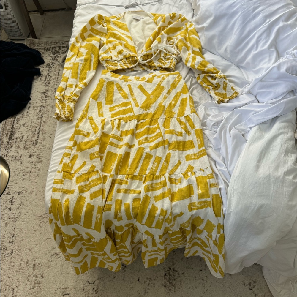 House of Harlow Skirt Set